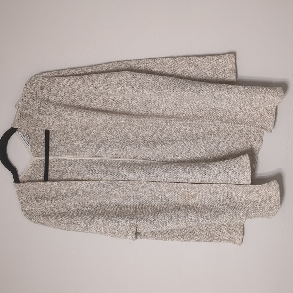 Cream AEO knit cardigan
